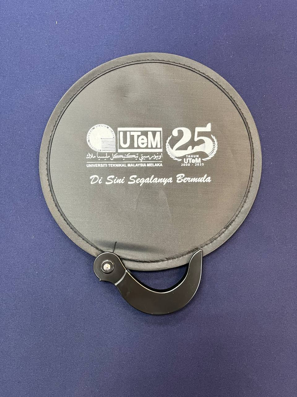 Foldable Hand Fan 25 Tahun UTeM - Image 5