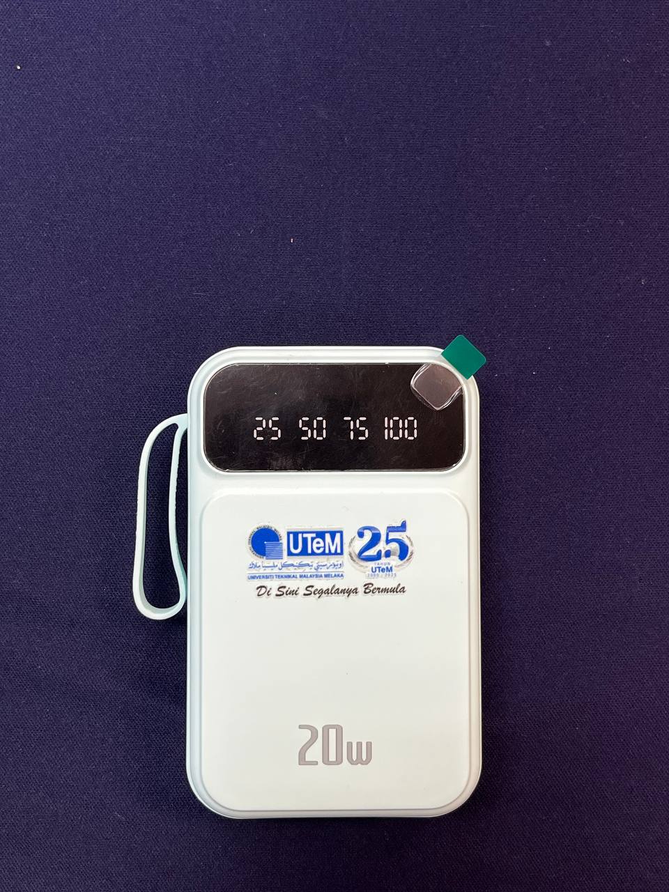 Powerbank 25 Tahun UTeM